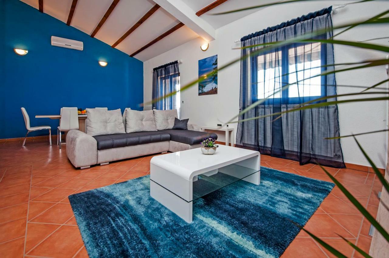Apartment Bora Rovinj Bagian luar foto
